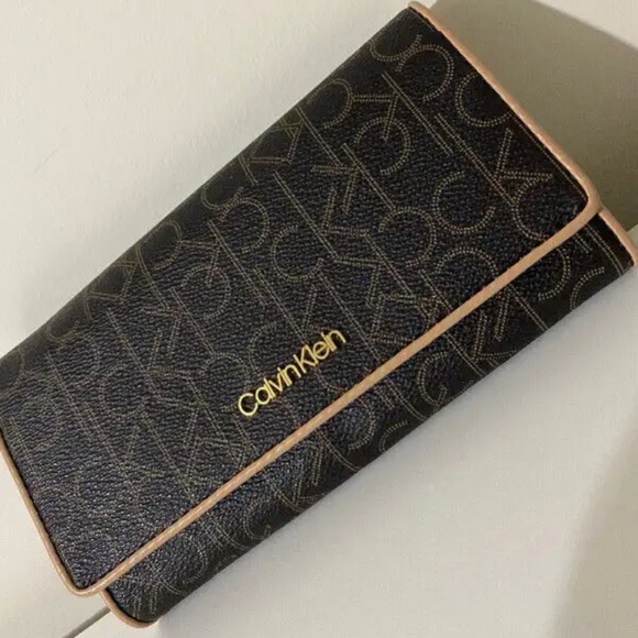 Calvin Klein Wallet - Picture 2 of 8